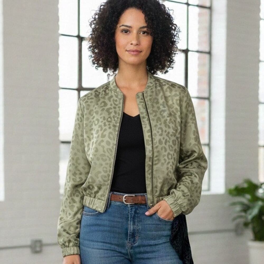 Luminary preppy textured bomber jacket